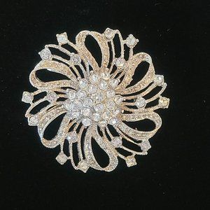 Vintage Estate Clear Silver Tone Brooch Round Rhinestone Flower Ribbon